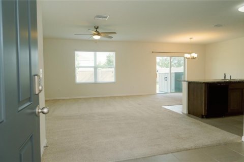 House in Wesley Chapel, Florida 4 bedrooms, 186.45 sq.m. № 2217701 - photo 5
