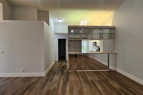 House in Boynton Beach, Florida 2 bedrooms, 146.41 sq.m. № 1947425 - photo 24