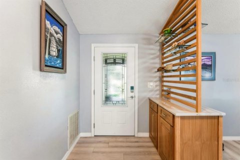 Villa ou maison à vendre à New Port Richey, Floride: 4 chambres, 246.93 m2 № 2402794 - photo 4