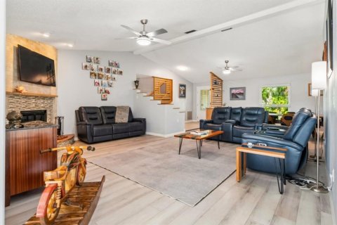 Villa ou maison à vendre à New Port Richey, Floride: 4 chambres, 246.93 m2 № 2402794 - photo 12
