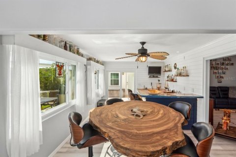 Villa ou maison à vendre à New Port Richey, Floride: 4 chambres, 246.93 m2 № 2402794 - photo 25