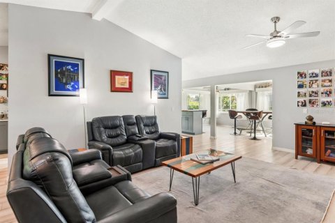 Villa ou maison à vendre à New Port Richey, Floride: 4 chambres, 246.93 m2 № 2402794 - photo 6