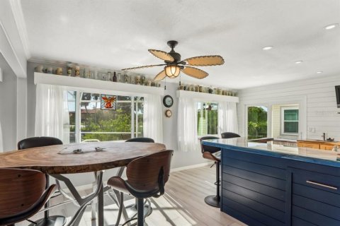 Villa ou maison à vendre à New Port Richey, Floride: 4 chambres, 246.93 m2 № 2402794 - photo 21