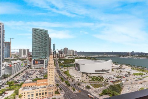 Copropriété à louer à Miami, Floride: 3 chambres, 106.84 m2 № 1966421 - photo 14