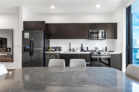 Copropriété à louer à Miami, Floride: 3 chambres, 106.84 m2 № 1966421 - photo 2