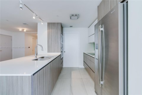 Copropriété à vendre à Miami, Floride: 3 chambres, 143.72 m2 № 1930129 - photo 21