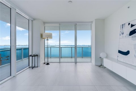 Copropriété à vendre à Miami, Floride: 3 chambres, 143.72 m2 № 1930129 - photo 11