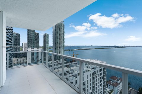 Copropriété à vendre à Miami, Floride: 3 chambres, 143.72 m2 № 1930129 - photo 16