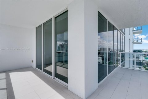 Copropriété à vendre à Miami, Floride: 3 chambres, 143.72 m2 № 1930129 - photo 12