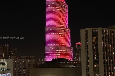 Copropriété à louer à Miami, Floride: 1 chambre, 68.56 m2 № 1988179 - photo 29