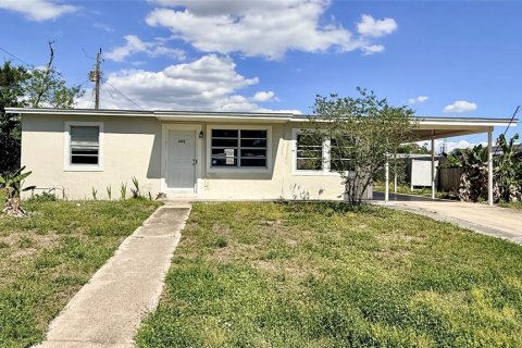 House in North Port, Florida 2 bedrooms, 74.97 sq.m. № 2223528