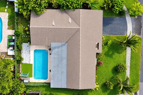 Villa ou maison à vendre à Sunrise, Floride: 4 chambres, 164.25 m2 № 2439187 - photo 9
