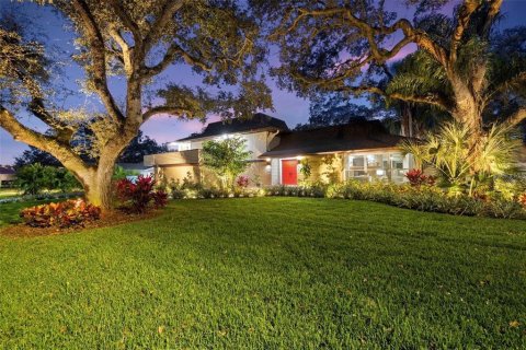 Casa en Clearwater, Florida 5 dormitorios, 464.88 m2 № 2201717