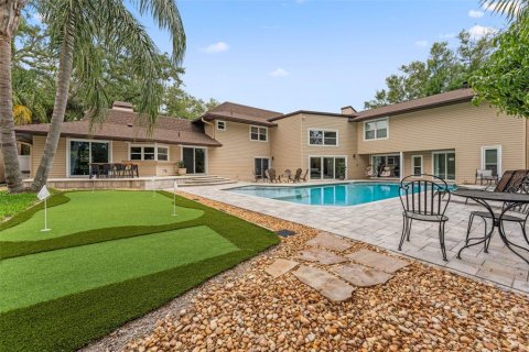House in Clearwater, Florida 5 bedrooms, 464.88 sq.m. № 2201717 - photo 5