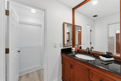 House in Clearwater, Florida 5 bedrooms, 464.88 sq.m. № 2201717 - photo 26