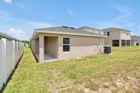 House in ASTONIA in Davenport, Florida 3 bedrooms, 140.19 sq.m. № 1785916 - photo 29