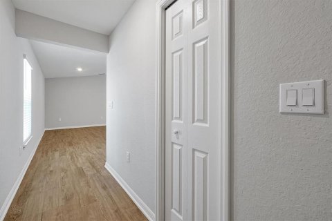 House in ASTONIA in Davenport, Florida 3 bedrooms, 140.19 sq.m. № 1785916 - photo 3