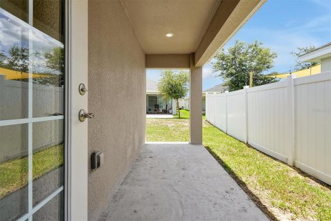 House in ASTONIA in Davenport, Florida 3 bedrooms, 140.19 sq.m. № 1785916 - photo 26