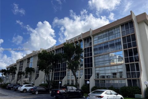Condo à Hallandale Beach, Floride, 2 chambres № 2434005