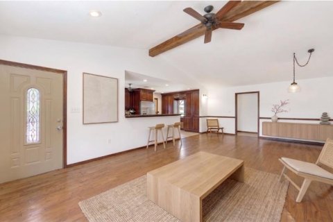 House in Sarasota, Florida 3 bedrooms, 149.67 sq.m. № 2152287 - photo 9