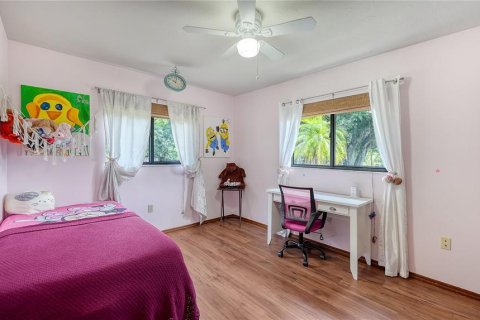 House in Sarasota, Florida 3 bedrooms, 149.67 sq.m. № 2152287 - photo 20