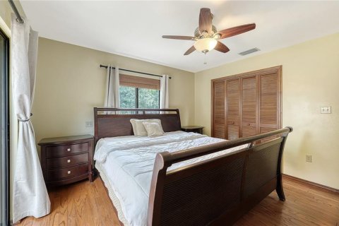 House in Sarasota, Florida 3 bedrooms, 149.67 sq.m. № 2152287 - photo 15