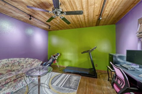 House in Sarasota, Florida 3 bedrooms, 149.67 sq.m. № 2152287 - photo 23