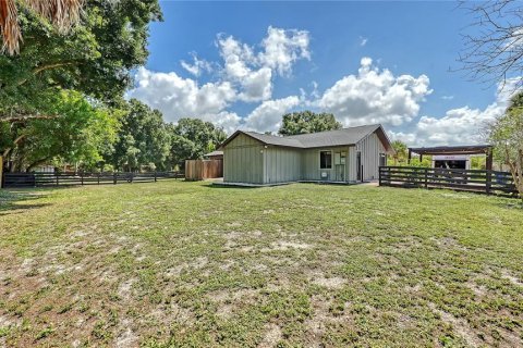 House in Sarasota, Florida 3 bedrooms, 149.67 sq.m. № 2152287 - photo 30