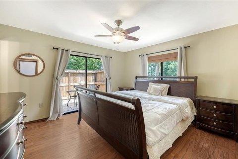 House in Sarasota, Florida 3 bedrooms, 149.67 sq.m. № 2152287 - photo 14