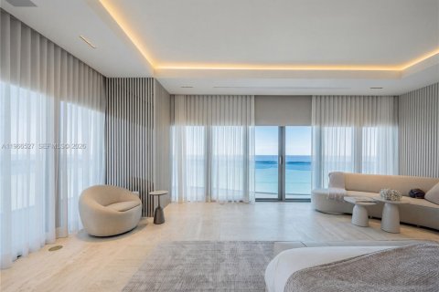 Condo in Sunny Isles Beach, Florida, 4 bedrooms  № 2081316 - photo 17