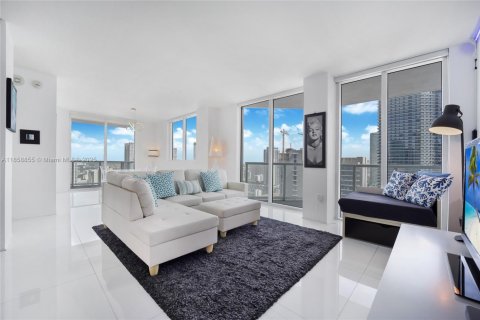 Condominio en venta en Miami, Florida, 2 dormitorios, 111.76 m2 № 1887375 - foto 1