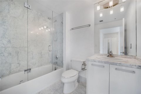 Condominio en venta en Miami, Florida, 2 dormitorios, 111.76 m2 № 1887375 - foto 15