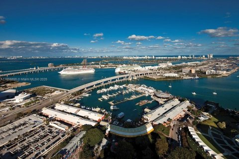Condominio en venta en Miami, Florida, 2 dormitorios, 111.76 m2 № 1887375 - foto 17