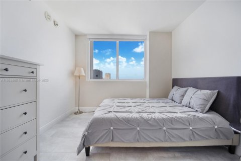 Condominio en venta en Miami, Florida, 2 dormitorios, 111.76 m2 № 1887375 - foto 12