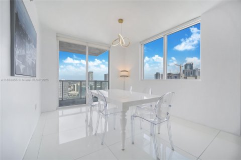 Condominio en venta en Miami, Florida, 2 dormitorios, 111.76 m2 № 1887375 - foto 5