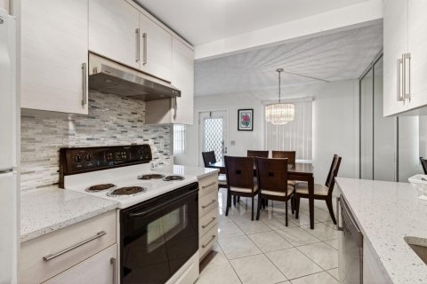 Купить кондоминиум в Бока-Ратон, Флорида 5 комнат, 79.99м2, № 2083013 - фото 20