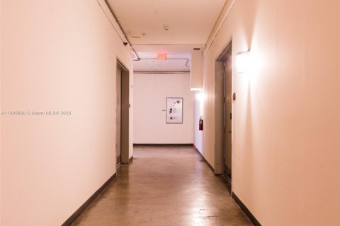 Condominio en alquiler en Miami, Florida, 1 dormitorio, 98.76 m2 № 2012224 - foto 9