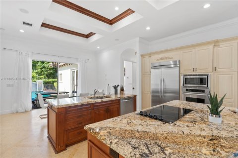 Снять в аренду виллу или дом в Холливуд, Флорида 5 спален, 187.66м2, № 1939694 - фото 25