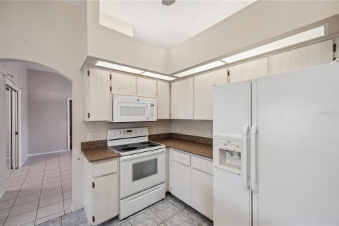 House in New Port Richey, Florida 2 bedrooms, 138.7 sq.m. № 1655189 - photo 12