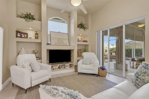 Casa en venta en Fort Myers, Florida, 4 dormitorios, 230.58 m2 № 2377975 - foto 13