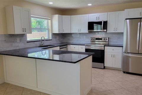 Casa en alquiler en Sarasota, Florida, 3 dormitorios, 153.38 m2 № 1909726 - foto 4