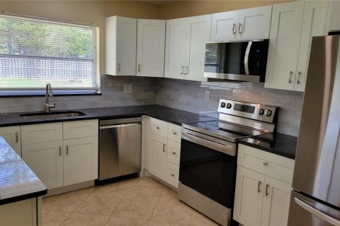 Casa en alquiler en Sarasota, Florida, 3 dormitorios, 153.38 m2 № 1909726 - foto 6