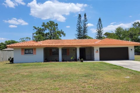 Casa en alquiler en Sarasota, Florida, 3 dormitorios, 153.38 m2 № 1909726 - foto 1