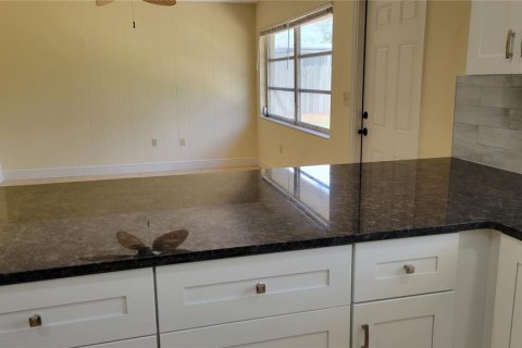 Casa en alquiler en Sarasota, Florida, 3 dormitorios, 153.38 m2 № 1909726 - foto 7