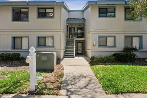 Condominio en New Smyrna Beach, Florida, 2 dormitorios  № 2098461