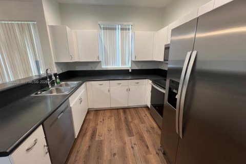 Adosado en venta en Royal Palm Beach, Florida, 3 dormitorios, 148.46 m2 № 2003797 - foto 9