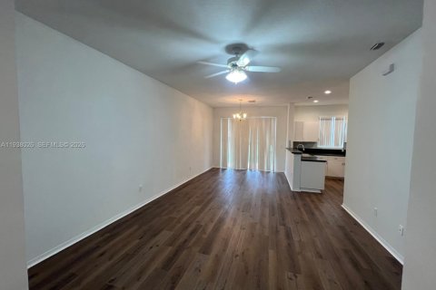 Adosado en venta en Royal Palm Beach, Florida, 3 dormitorios, 148.46 m2 № 2003797 - foto 2