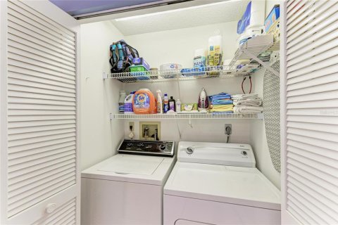 Купить кондоминиум в Венеция, Флорида 5 комнат, 145.95м2, № 2430964 - фото 30
