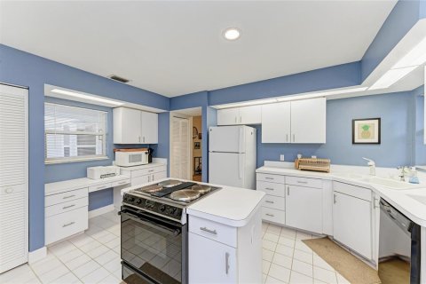 Купить кондоминиум в Венеция, Флорида 5 комнат, 145.95м2, № 2430964 - фото 26