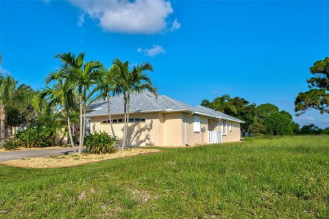 House in Rotonda, Florida 3 bedrooms, 230.12 sq.m. № 1192872 - photo 3